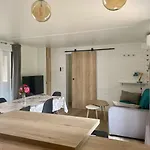 בית הארחה Modern And Cosy Ecolodge, Shared Heated Pool,