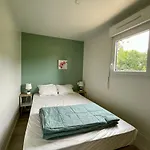 בית הארחה Modern And Cosy Ecolodge, Shared Heated Pool, לס מתה
