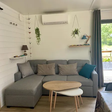 Holiday home Modern And Cosy Ecolodge, Shared Heated Pool,
