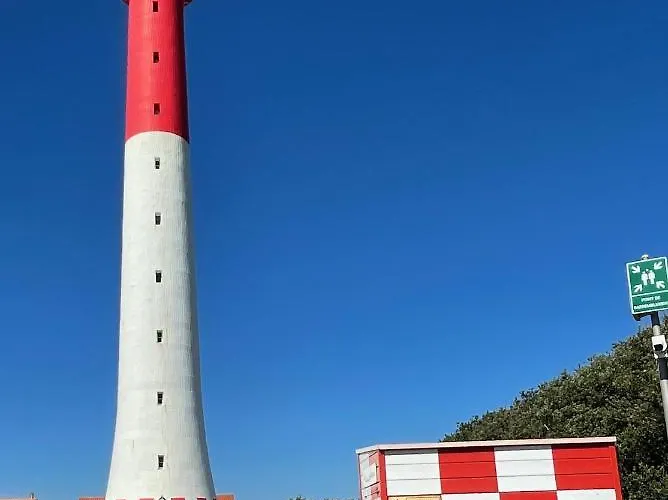 Guest house Modern And Cosy Ecolodge, Shared Heated Pool, Les Mathes