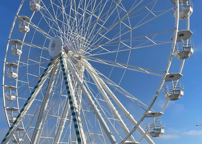 Modern And Cosy Ecolodge, Shared Heated Pool, 4*